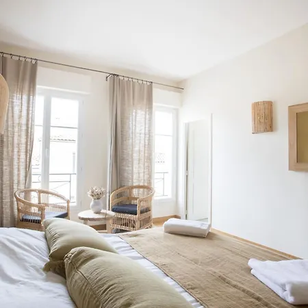 Guest house Les Penates Bordelaises 4*