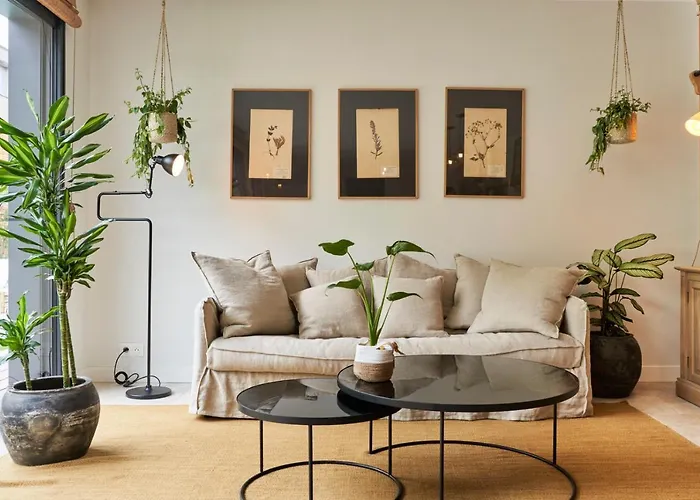 Les Penates Bordelaises - -